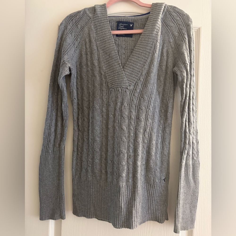 American Eagle Outfitters Gray Knit Sweater with hood